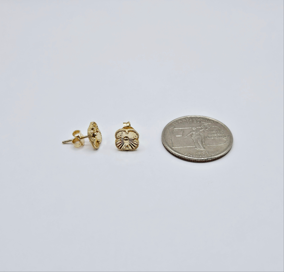 Aretes trebol dorados mini 14k