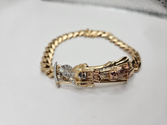 Esclava de la Santa muerte 14k