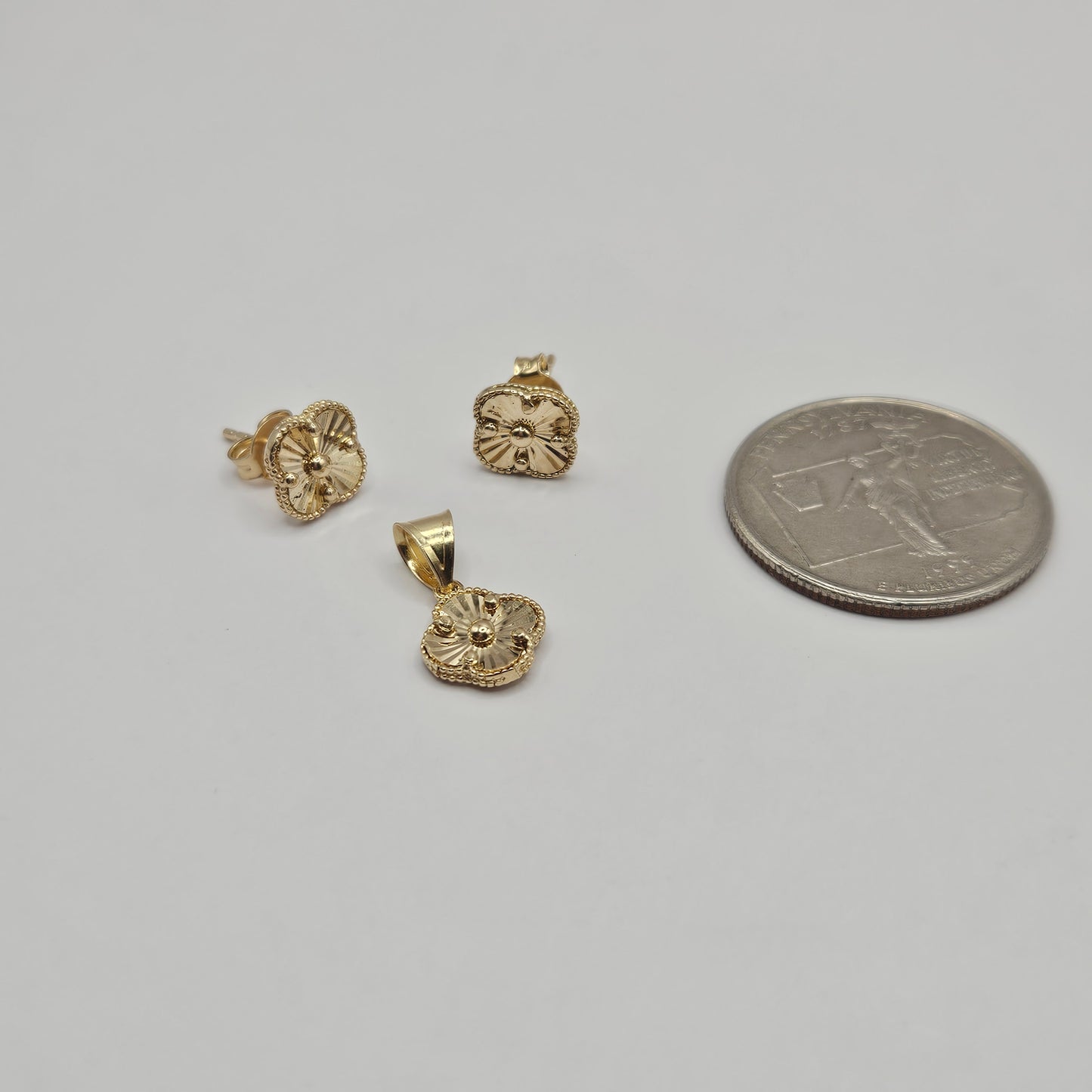 Set trebol mini dorados 14k