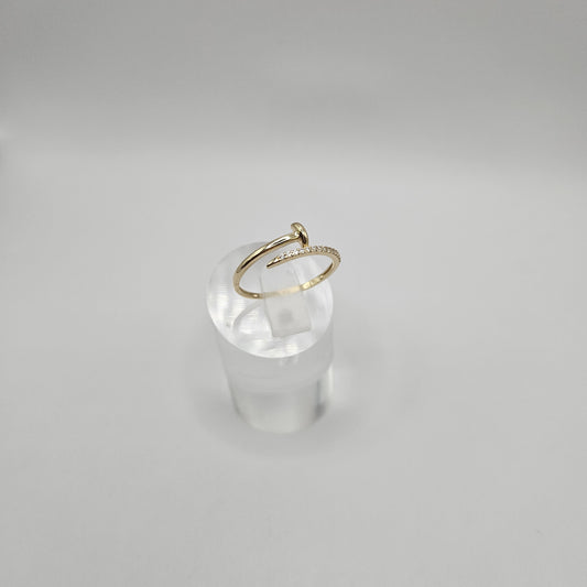 Anillo de clavo 10k