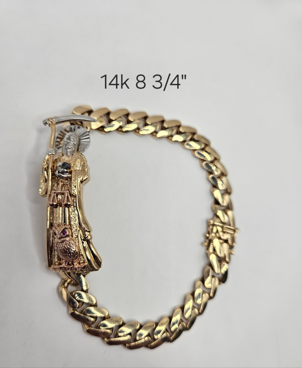 Esclava de la Santa muerte 14k