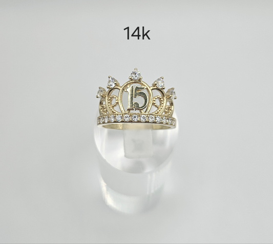 Anillo de corona para 15 años